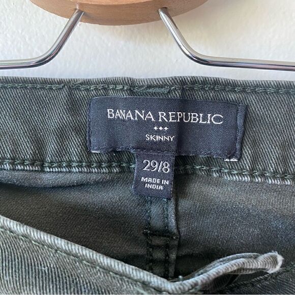 Banana Republic high rise dark gray distressed skinny jean size 29 (8) - Picture 5 of 6